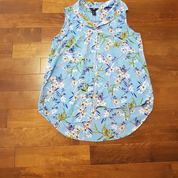 ✨2/ $12✨ - Floral Button-Down Hi-low Blouse - Picture 6 of 6